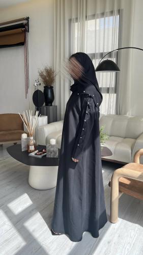 حرير ياباني مع شك خفيف على الاكتاف