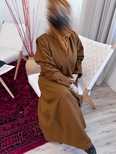 صوف بتصميم هندسي خاص بالمصممة ميرا