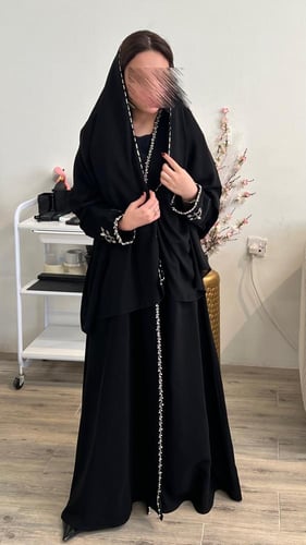 عباية كريب إندونيسي بشك يدوي وتطريز على العباية وا...