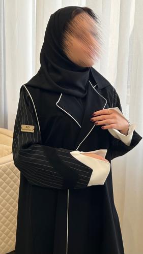 عباية غزل كريب إندونيسي بتصميم أكمام مقلمة وتطريز...