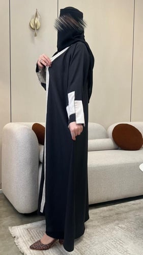 عباية رونق قماش بروش فاخر بتدخيلات عصرية