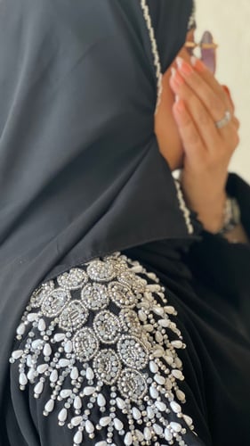 كريب باربي اندونسي نص كلوش شك فالاكتاف