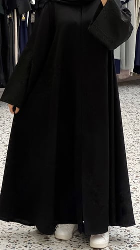 عبايه كتان كلوش تطريز فالاكمام