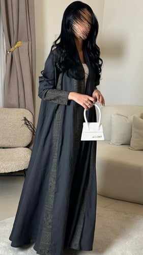 عباية لينن مع ركامه