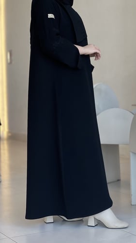 كريب اندونيسيي مع قلاب تطريز خفيف ناعم