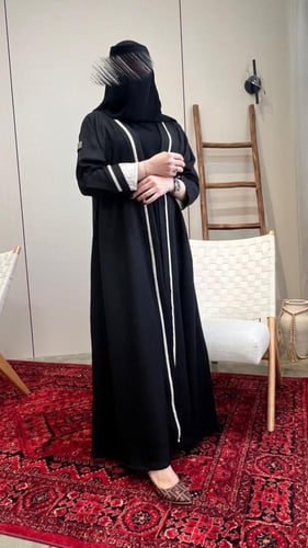 عباية كتان تطريز شك يدوي ع الاكمام قلاب
