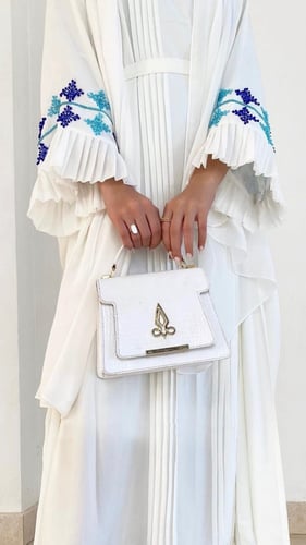 كريب سعودي خفيف كسرات بالكم وتطريز