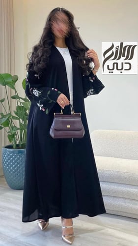 عباية كريب ملكي تطريز فالاكمام