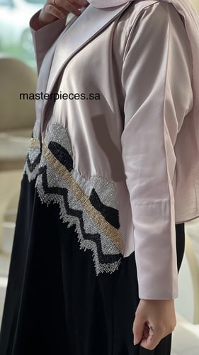 نص تفته وكريب سيراميك مع شك انيق بياقه