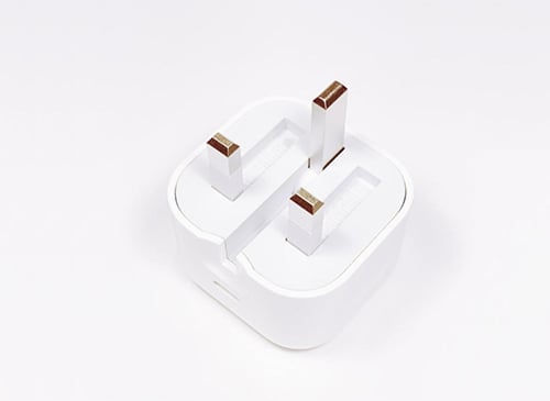 محول طاقة USB-C بقوة 20 واط من ابل