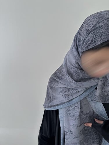 شيفون حرير رمادي