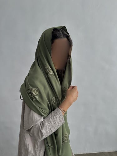 اخضر مطرز اخضر