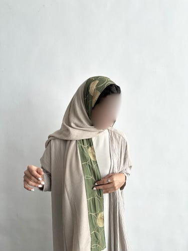 زيتي مطرز ذهبي