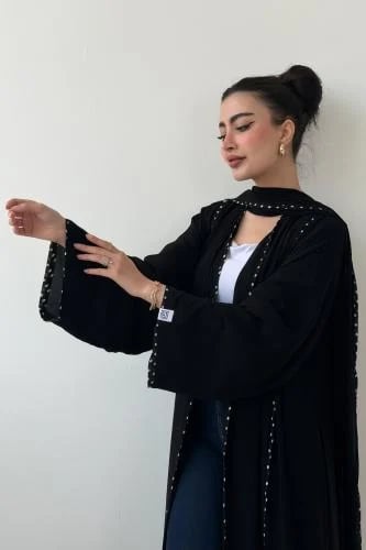شيفون جورجيت مع قيطان منقط