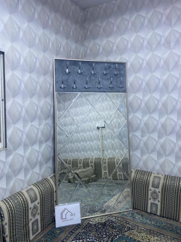 علاق عبايات مع مرايه