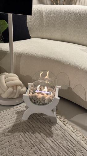 مدفأة ديكور بمادة الايثانول حجم صغير لون ابيض