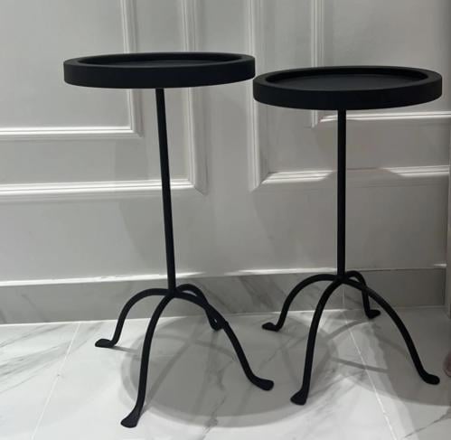 طاولتين جانبيه بمقاس مختلف اسود مطفي