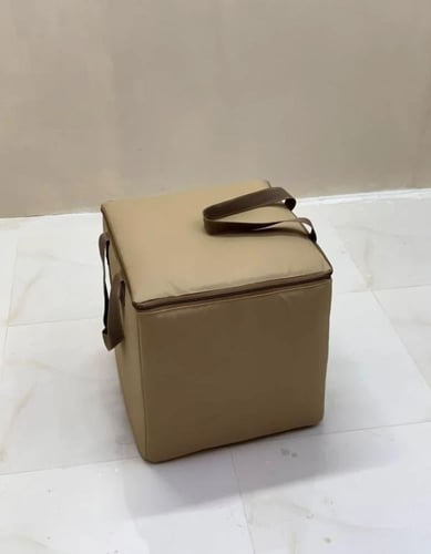 طقم فرشات مع ٤ مراكي عالي الجودة مع الشنطة