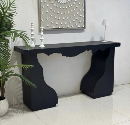 مدخل خشب لون أسود