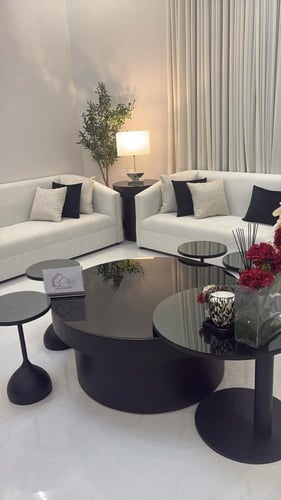 طقم طاولات 6 قطع - باللون الأسود