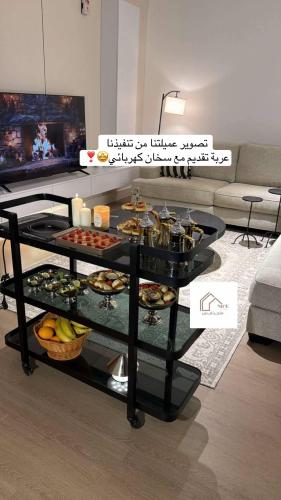 عربة تقديم مع سخان كهربائي