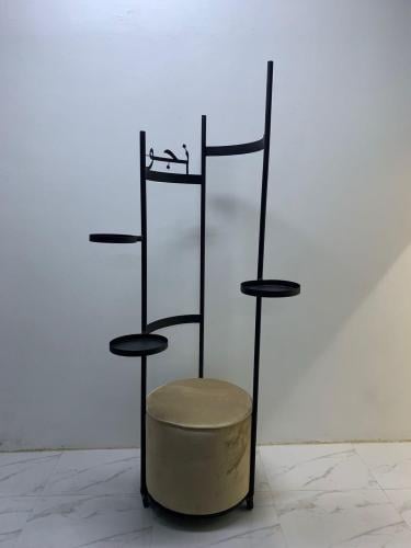 ستاند معلاق مع البوف | كتابة الاسم حسب الطلب