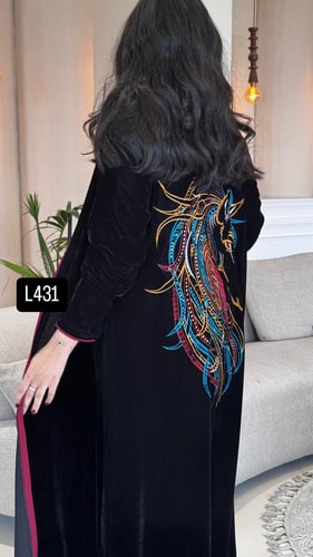 عباية مخمل تطريز كمبيوتر قصة عادية ستريت
