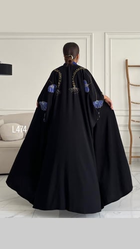 عباية كريب سبشل رسم يدوي وشك يدوي قصة بشت