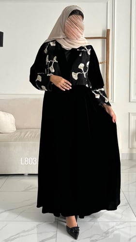 عباية مخمل مع سديري قصة عادية ستريت