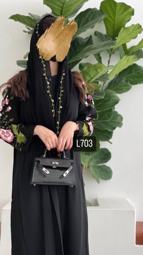 عباية كريب بلقيس تطريز يدوي قصة عادية ستريت