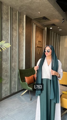 عباية لنن قصة عادية ستريت