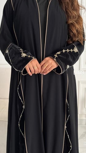 عباية كريب سبشل مع مخمل قصة عادية ستريت