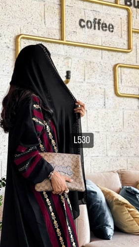 عباية كريب بلقيس تطريز يدوي قصة نص بشت