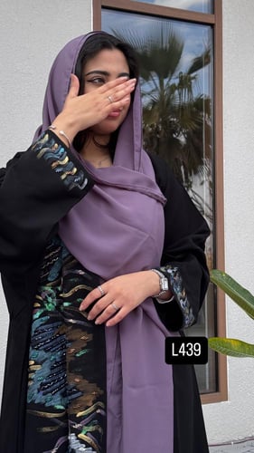 عباية كريب سبشل رسم يدوي وشك يدوي قصة عادية ستريت