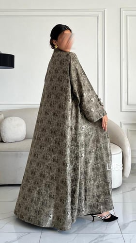 عباية جاكار قصة عادية ستريت