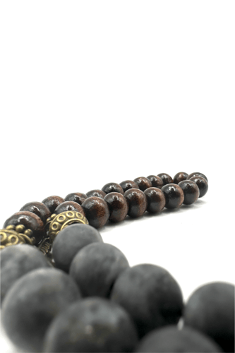 تعليقة حجر اللرفيكيت الأسود البركاني