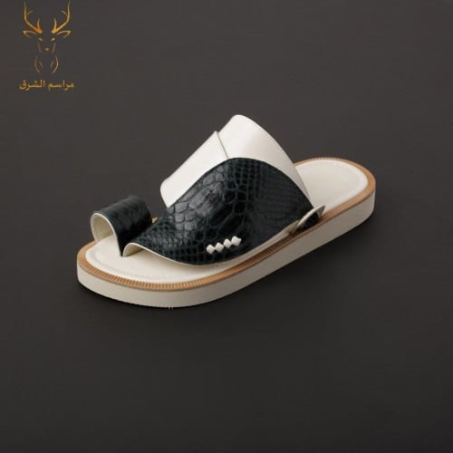 حذاء شرقي جلد الثعبان طبيعي لون زيتي سكري mO2023