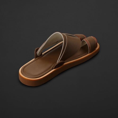 حذاء شرقي جلد طبيعي لون بني مخمل MS482