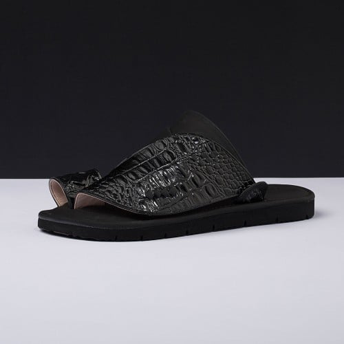 حذاء شرقي نقشة التمساح أسود مطفي