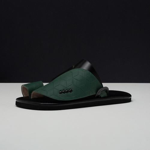 حذاء شرقي لون أخضر مربعات MK05