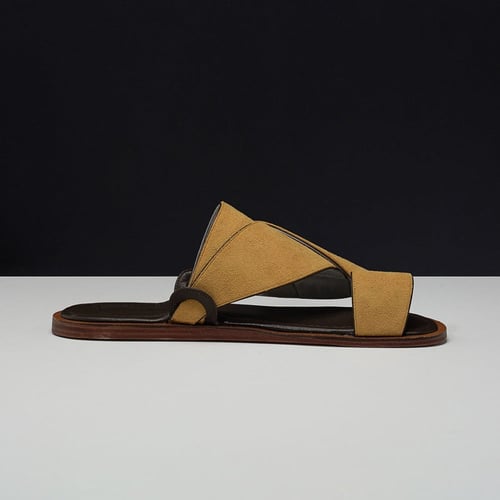 حذاء شرقي جلد طبيعي اصفر بني شامواه