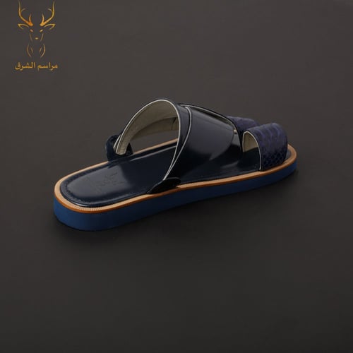 حذاء شرقي جلد طبيعي لون كحلي MH196