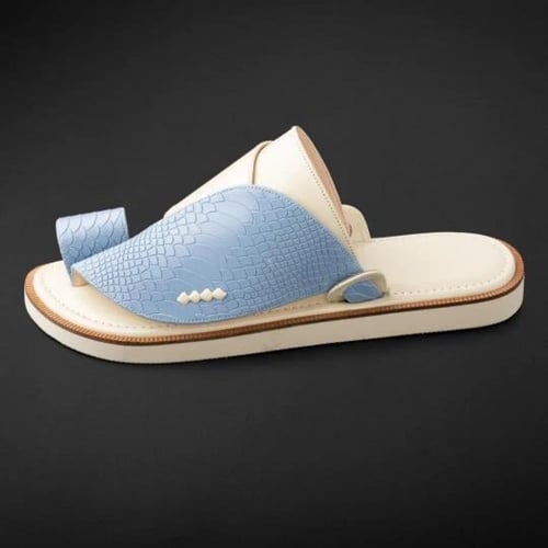 حذاء شرقي نقشة ساق نعام لون سماوي علا سكري