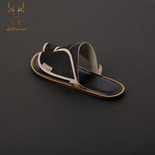 حذاء رجالي فخم لون اسود