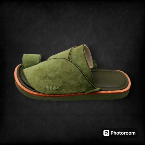 حذاء شرقي شامواه لون زيتي جلد طبيعي