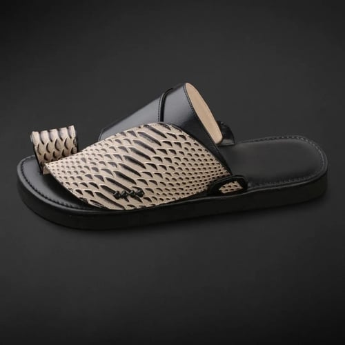 حذاء شرقي جلد العجل الطبيعي بطبعه ساق النعام لون ب...