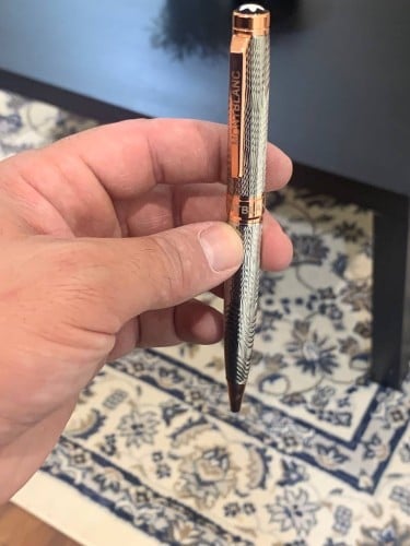 قلم MONTBLANC