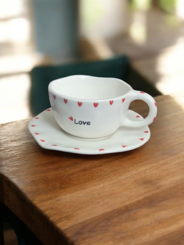 كوب قلوب الحب