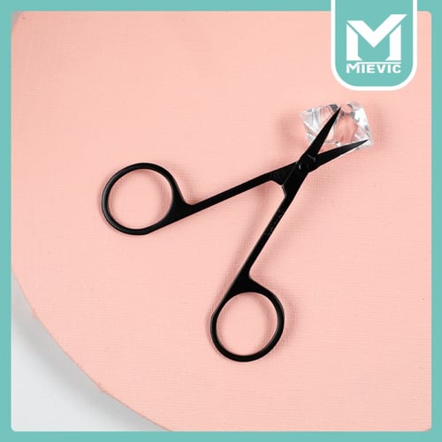 مقص تحديد الحواجب