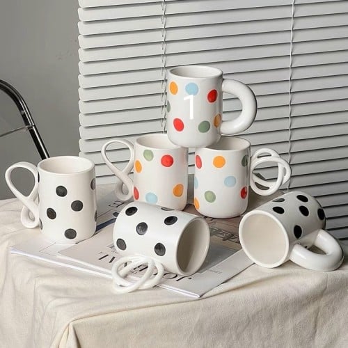 كوب بطبعات دائرية